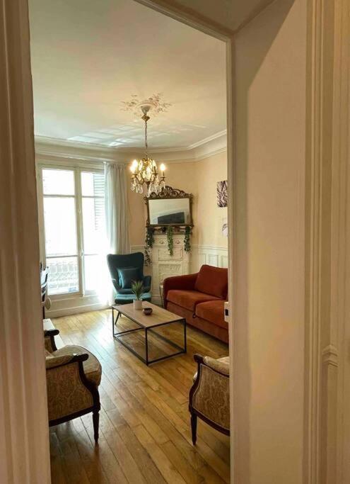 Appartment Close To Monuments Paris Exterior photo